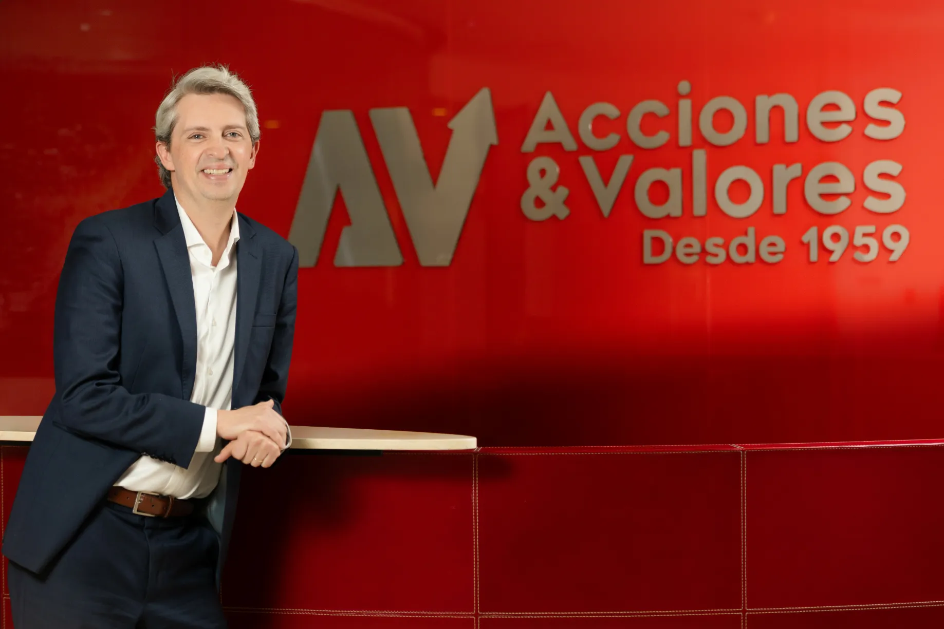 Acciones y Valores – detalle del espacio corporativo – fotografía corporativa en Colombia