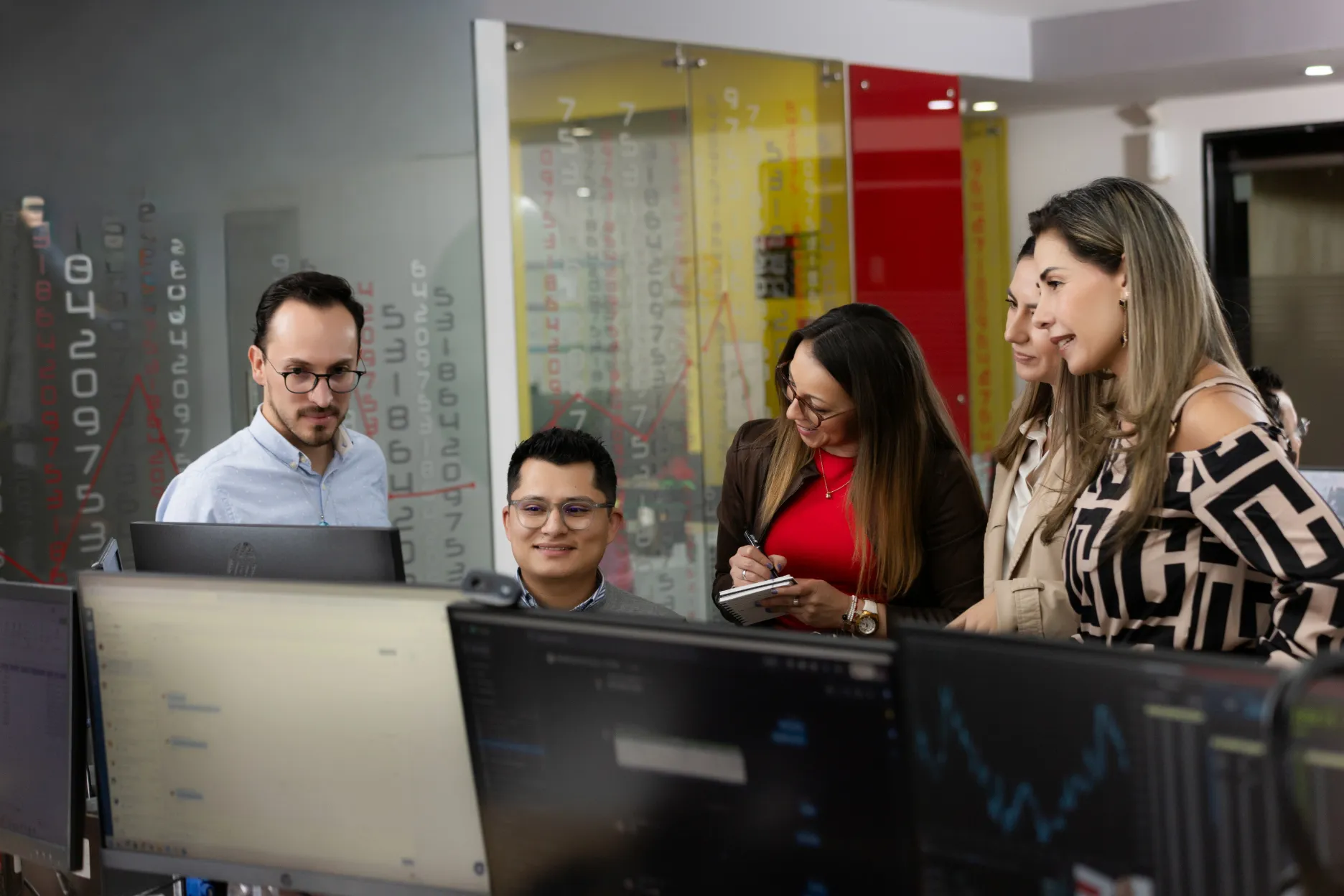 Acciones y Valores – detalle del espacio corporativo – fotografía corporativa en Colombia