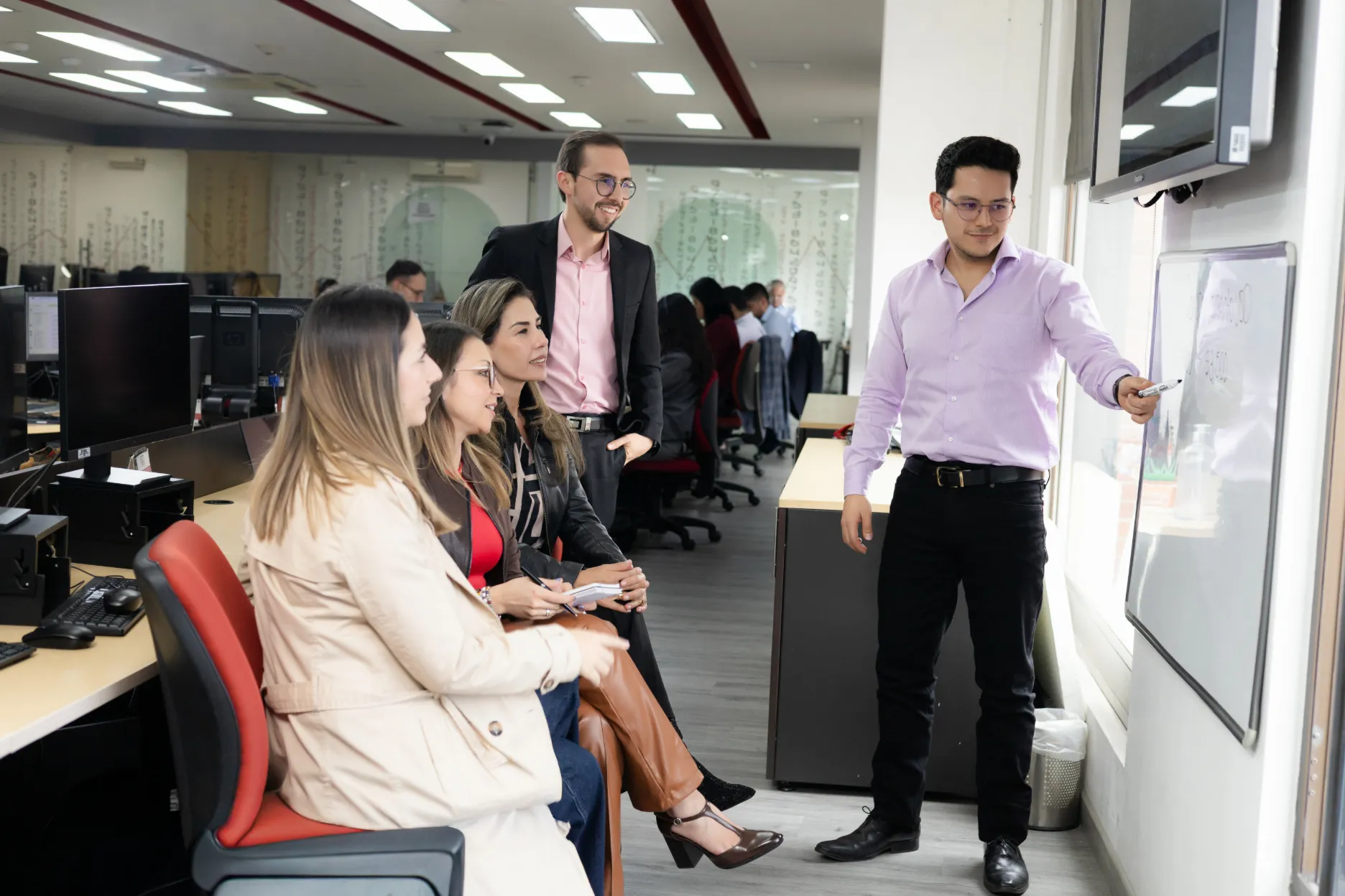 Acciones y Valores – recepción de invitados – fotografía corporativa en Colombia