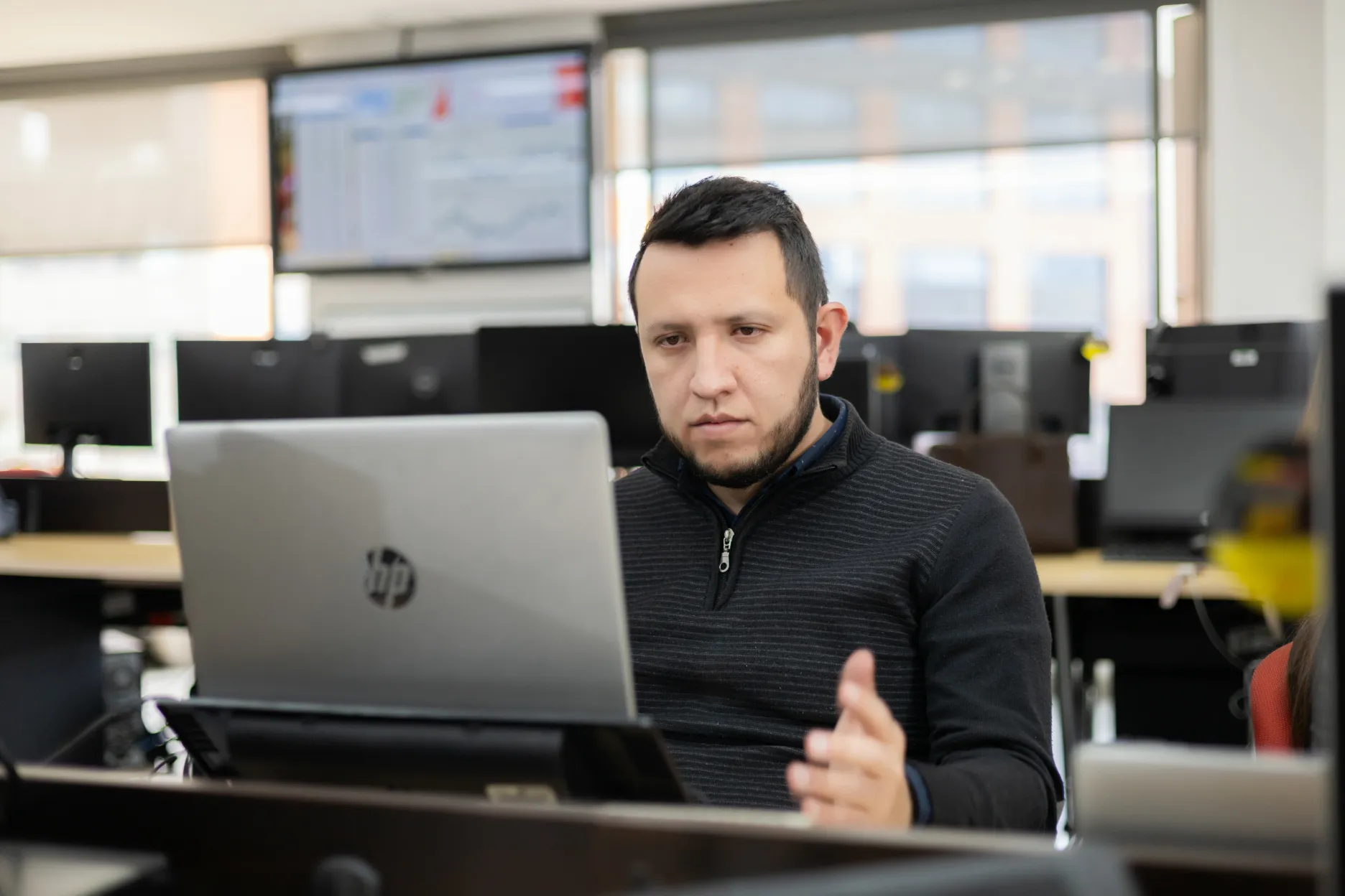 Acciones y Valores – detalle del espacio corporativo – fotografía corporativa en Colombia