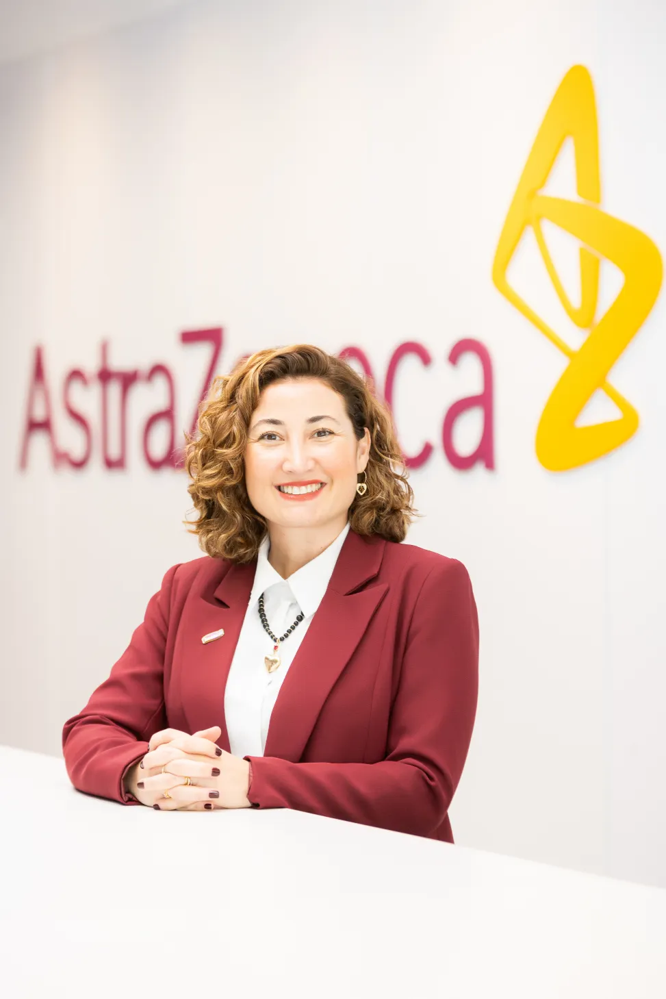 AstraZeneca 01 – firma de acuerdo – fotografía corporativa en Bogotá
