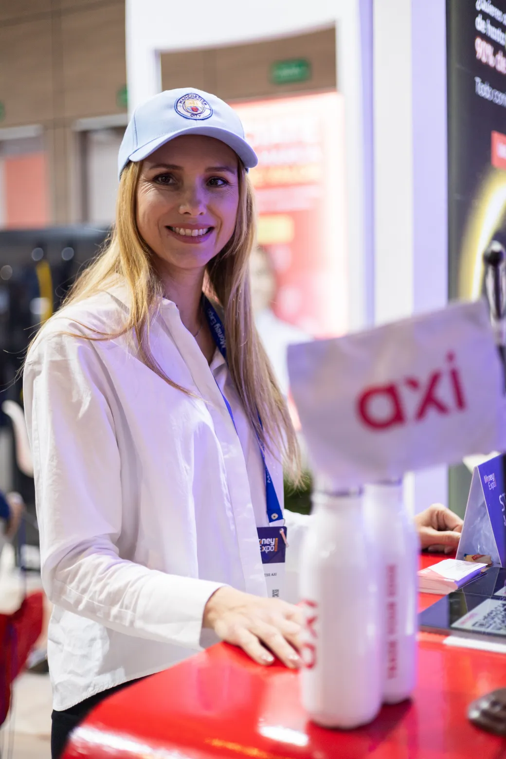 Axi Money Expo – presentación de producto – fotografía corporativa en Bogotá
