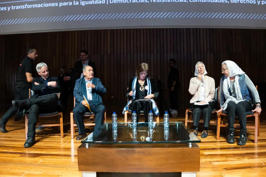 Clacso – acreditación de delegados – fotografía corporativa en Bogotá