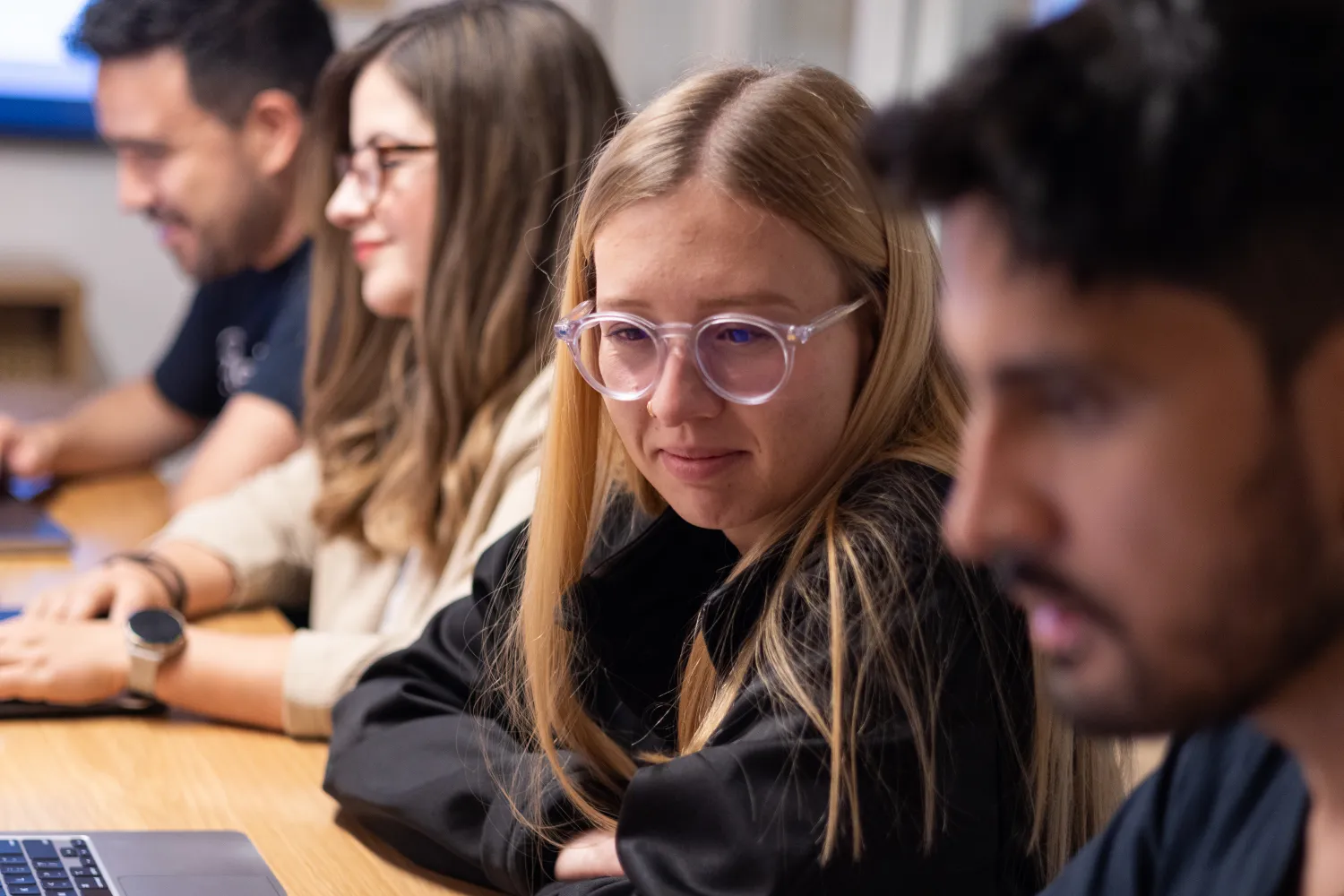 ClearCalcs – asistentes en el salón – fotografía corporativa en Bogotá