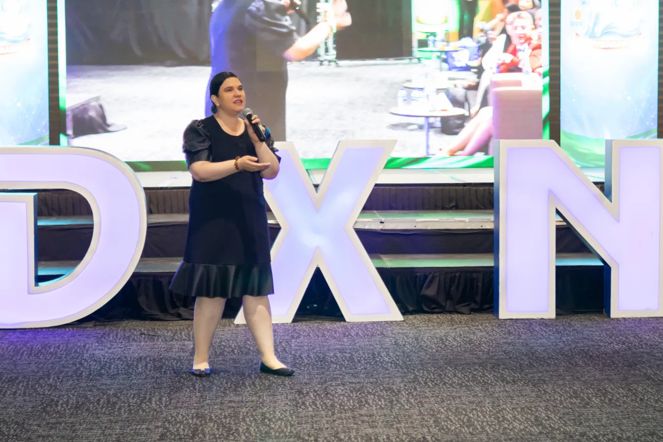 DXN – detalle del espacio corporativo – fotografía corporativa en Bogotá