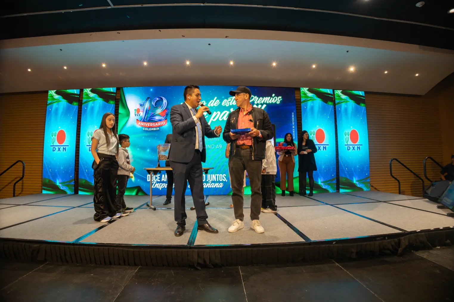 DXN – recepción de invitados – fotografía corporativa en Bogotá
