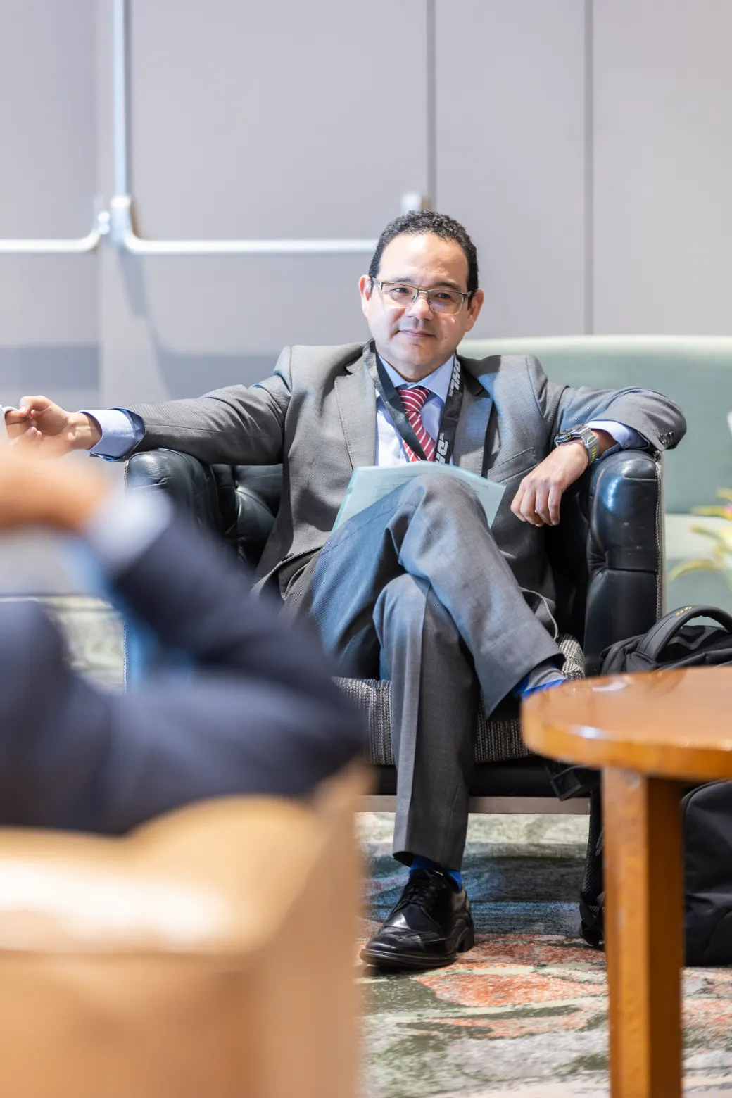 Diálogo ColomboChina – sesión de trabajo institucional – fotografía corporativa en Bogotá