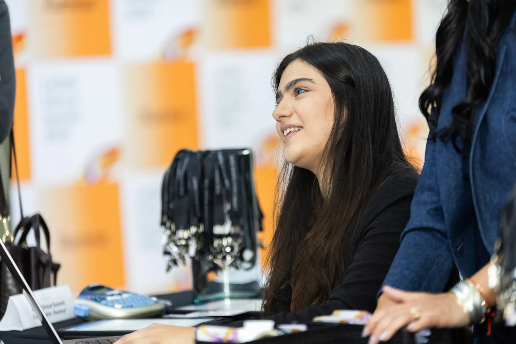 Illumina Latam Summit 2026 – asistentes en el salón – fotografía corporativa en Colombia
