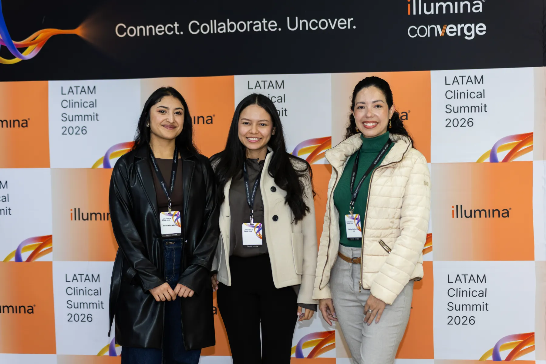 Illumina Latam Summit 2026 – asistentes en el salón – fotografía corporativa en Colombia