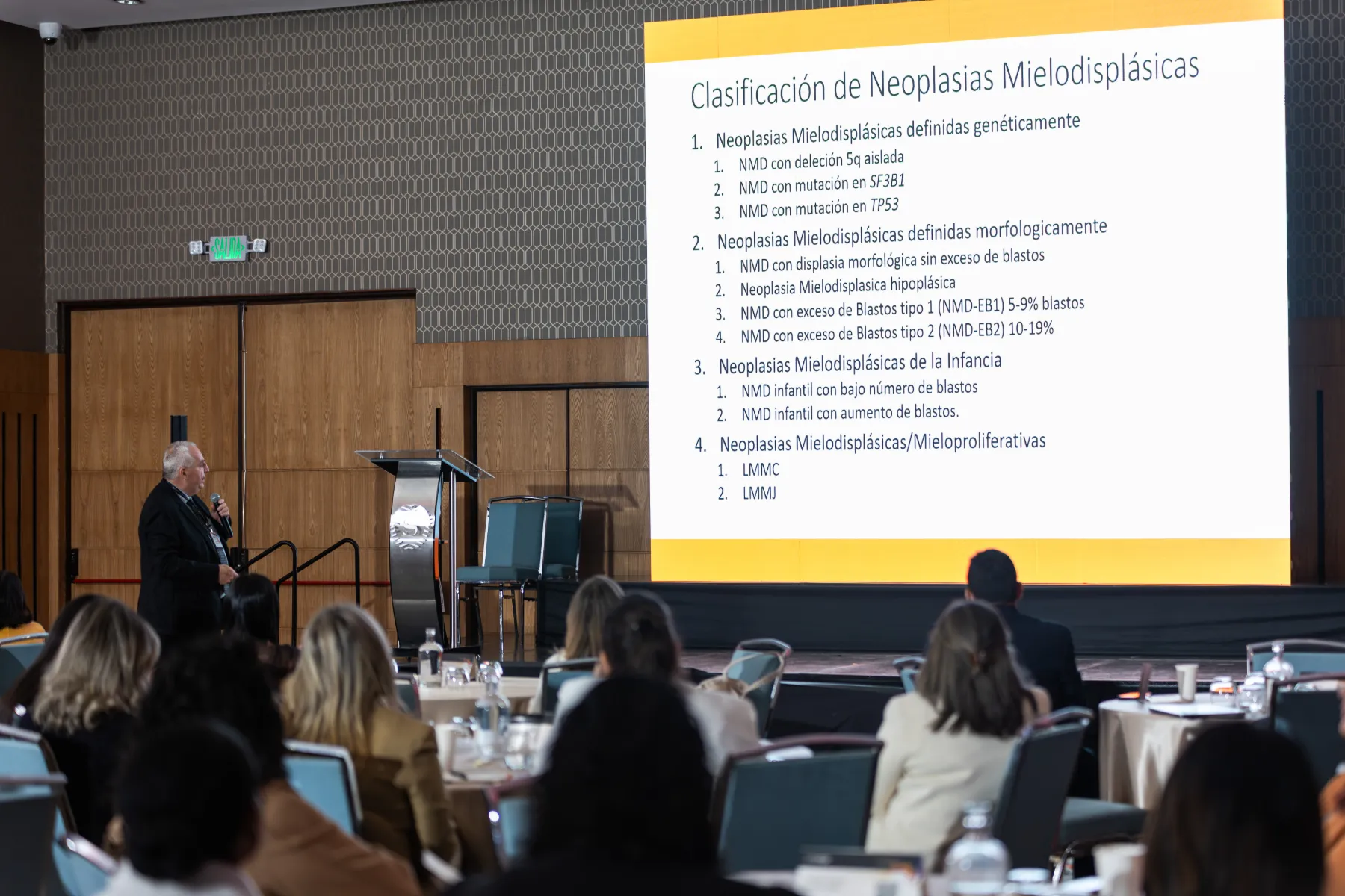 Illumina Latam Summit 2026 – directivos durante el acto – fotografía corporativa en Colombia