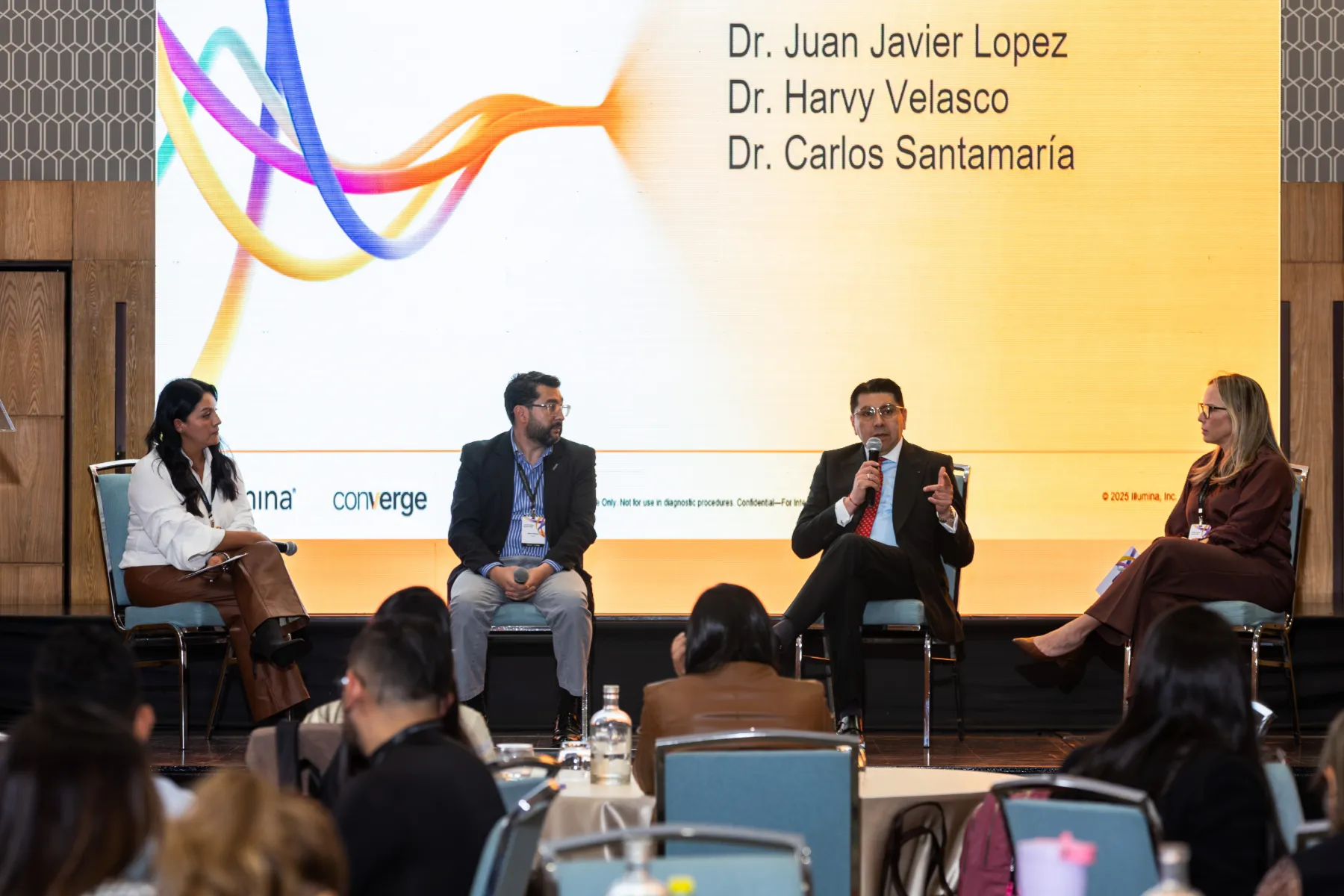 Illumina Latam Summit 2026 – firma de acuerdo – fotografía corporativa en Colombia