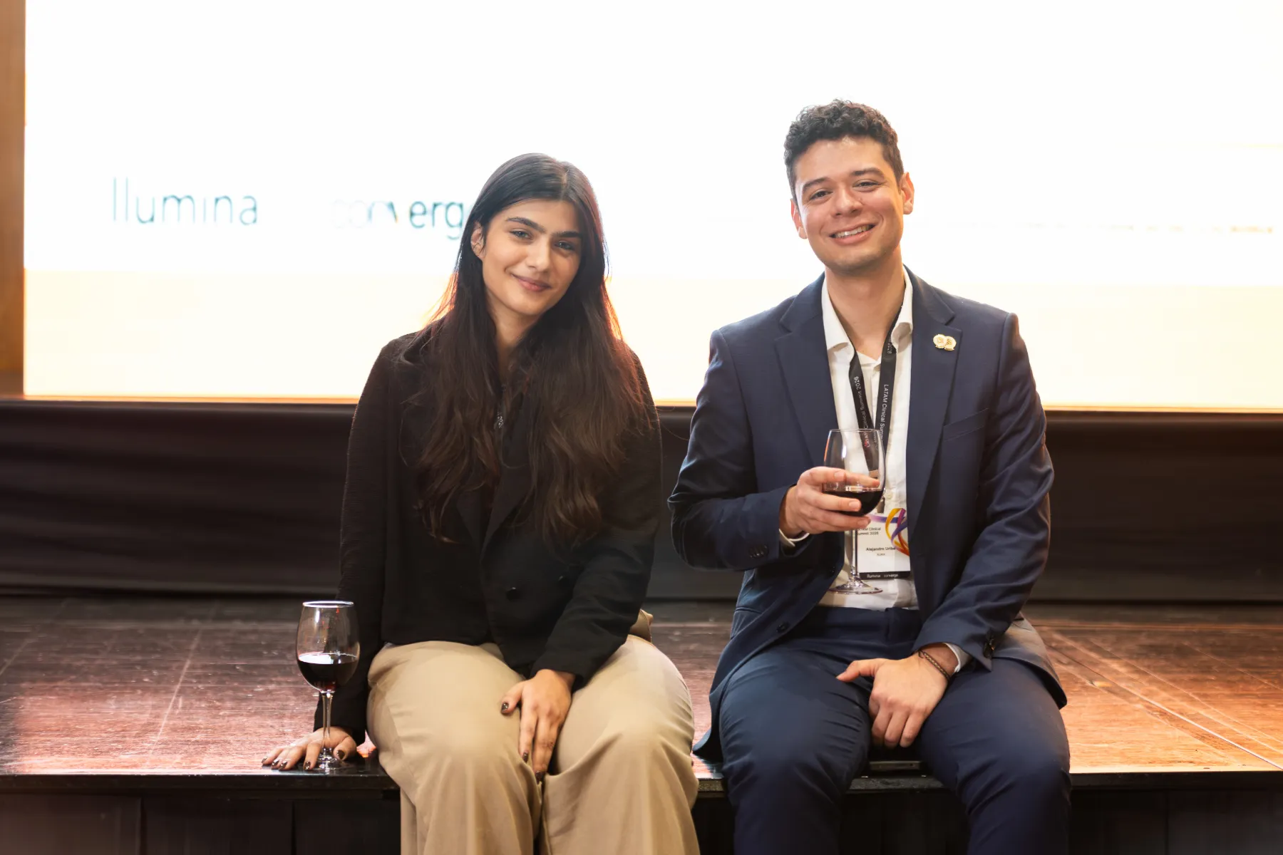 Illumina Latam Summit 2026 – directivos durante el acto – fotografía corporativa en Colombia