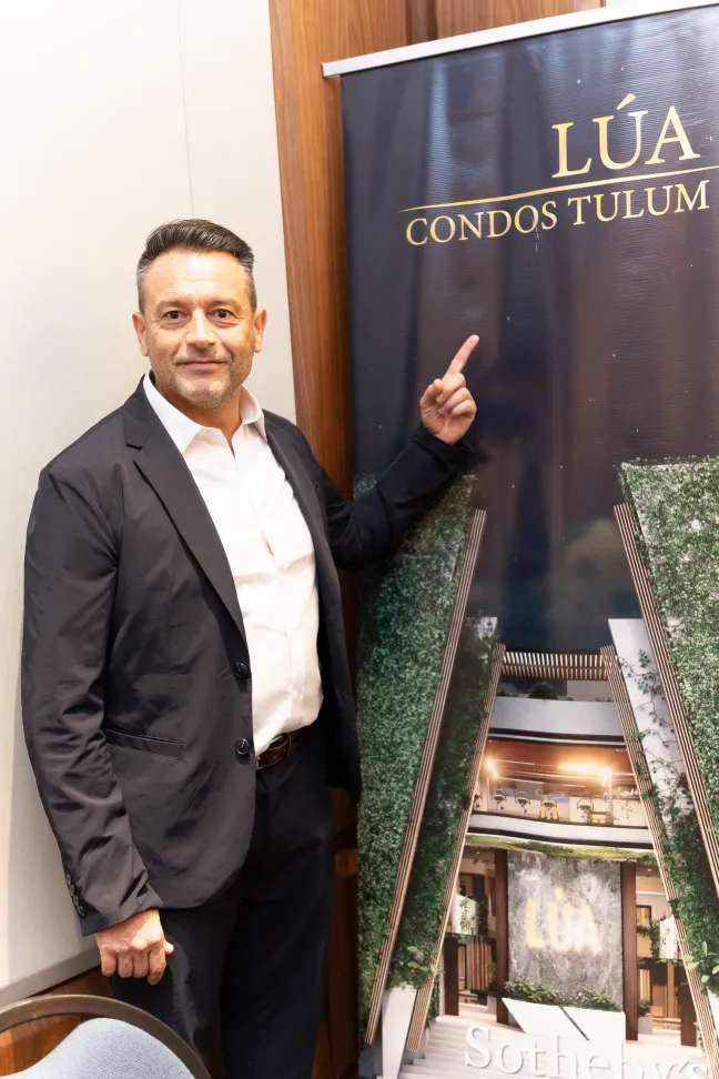 Lua inmobiliaria – directivos durante el acto – fotografía corporativa en Bogotá