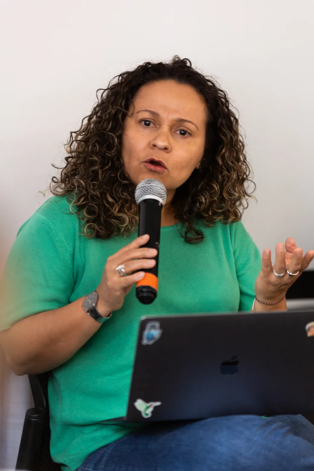 Otros Cruces – momento destacado del evento – fotografía corporativa en Bogotá