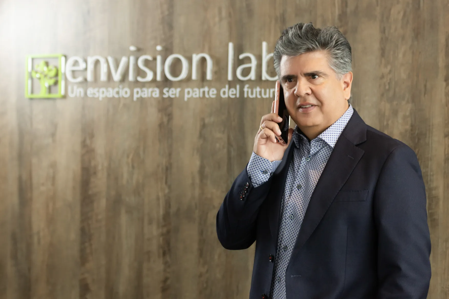 Sesión Microsoft – intervención en el escenario – fotografía corporativa en Colombia
