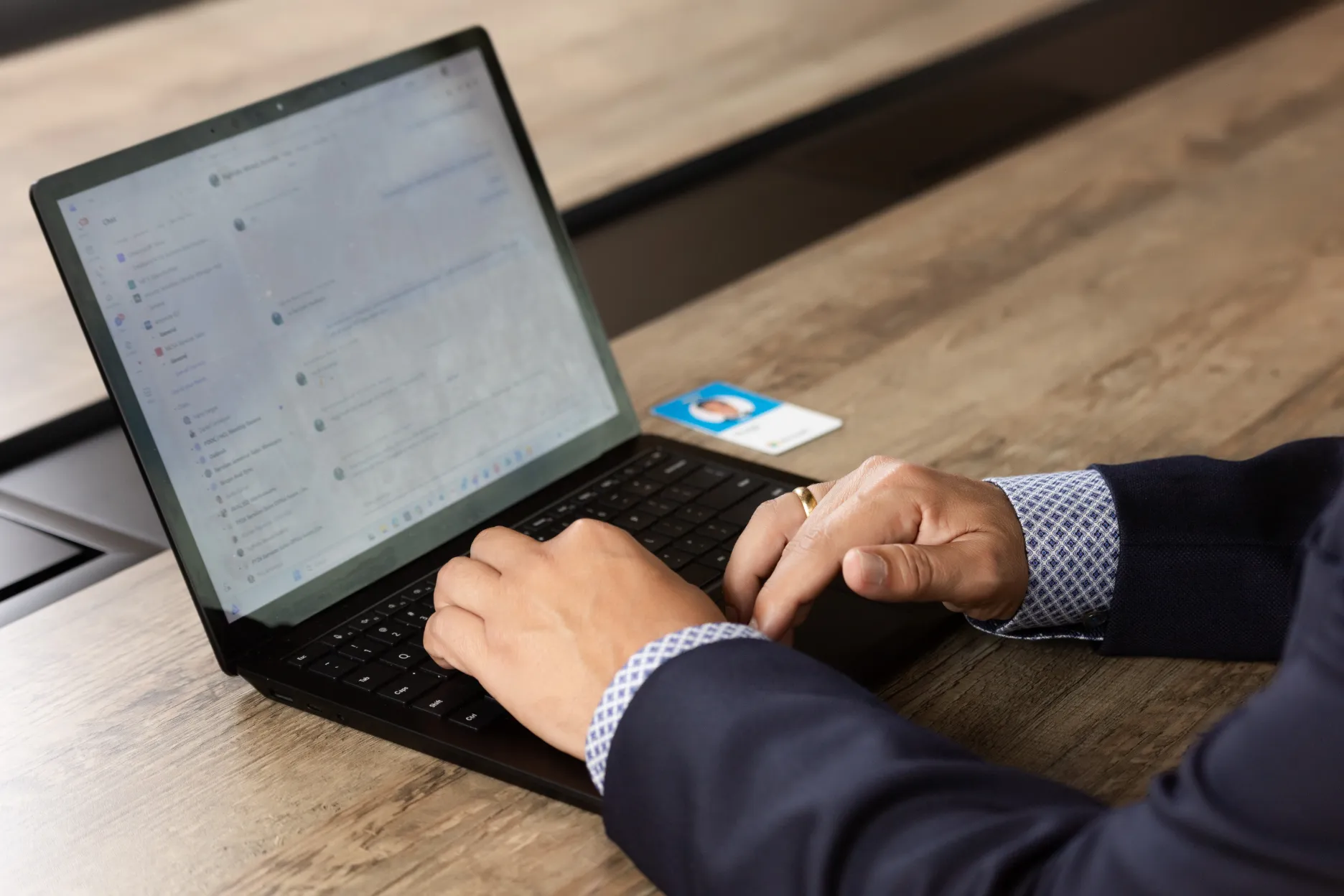 Sesión Microsoft – asistentes en el salón – fotografía corporativa en Colombia