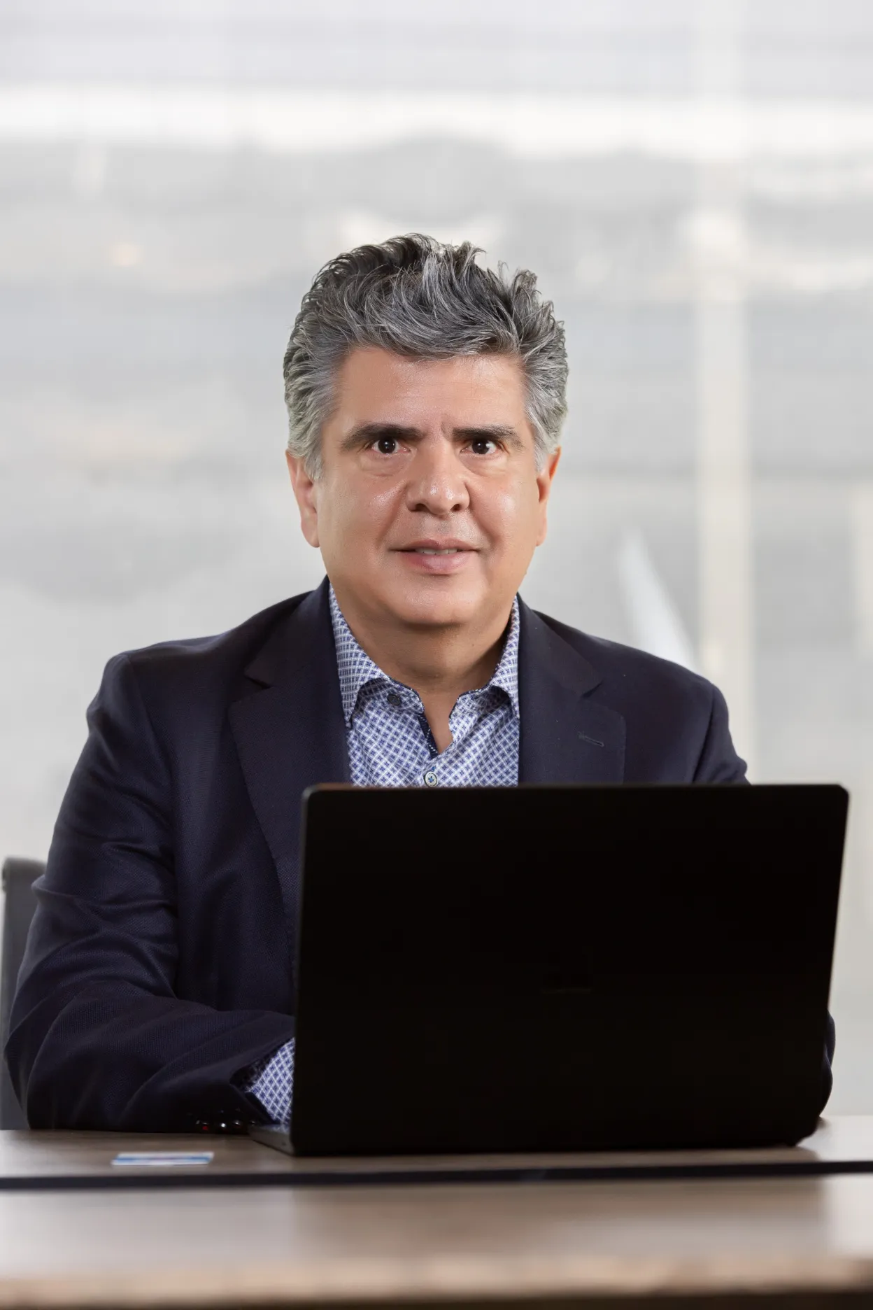 Sesión Microsoft – firma de acuerdo – fotografía corporativa en Colombia