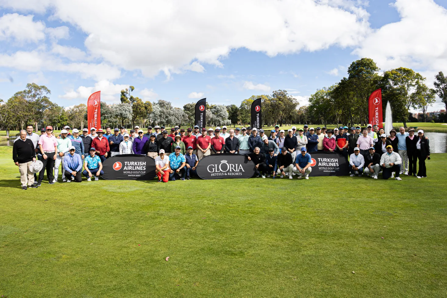 Torneo Turkish Airlines – firma de acuerdo – fotografía corporativa en Colombia