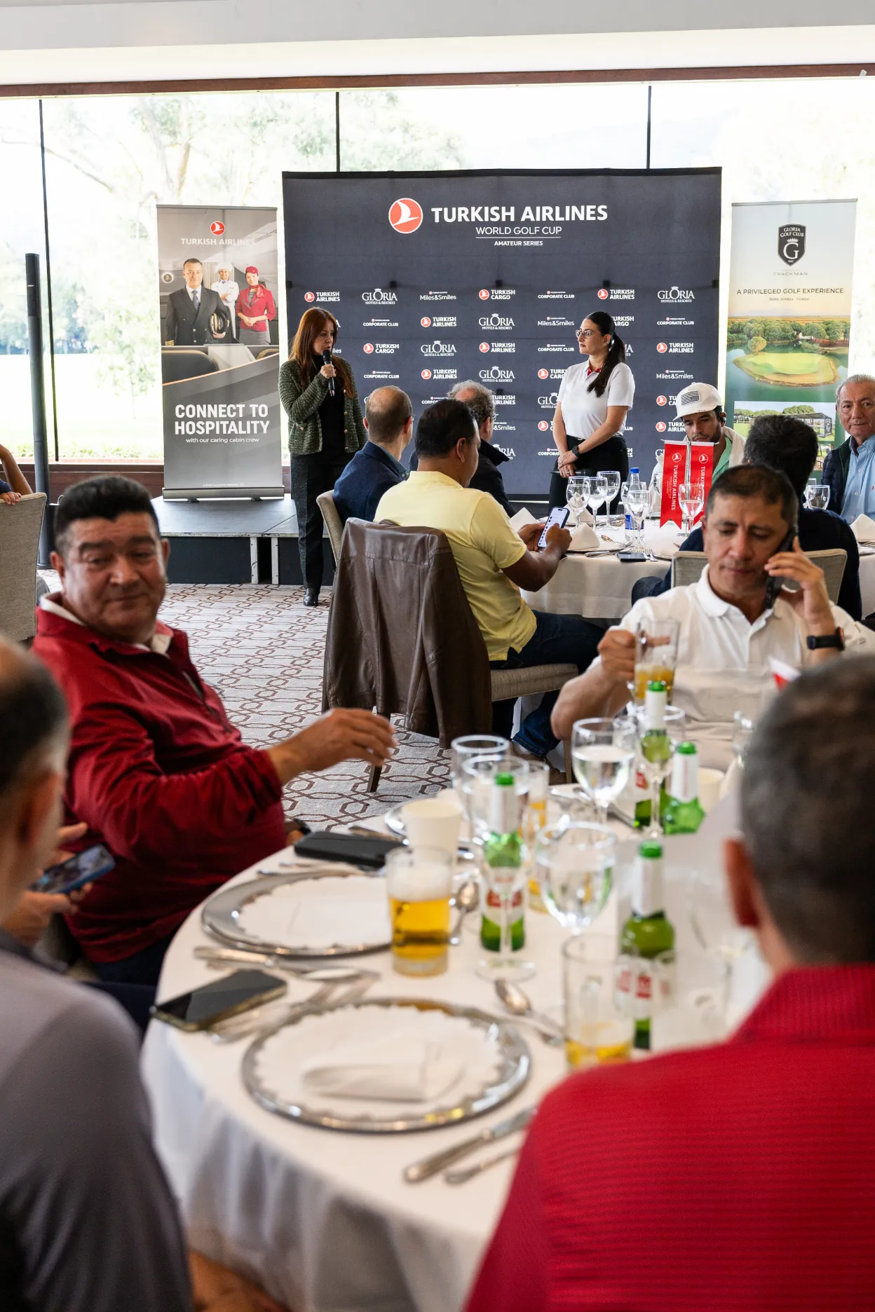 Torneo Turkish Airlines – directivos durante el acto – fotografía corporativa en Colombia