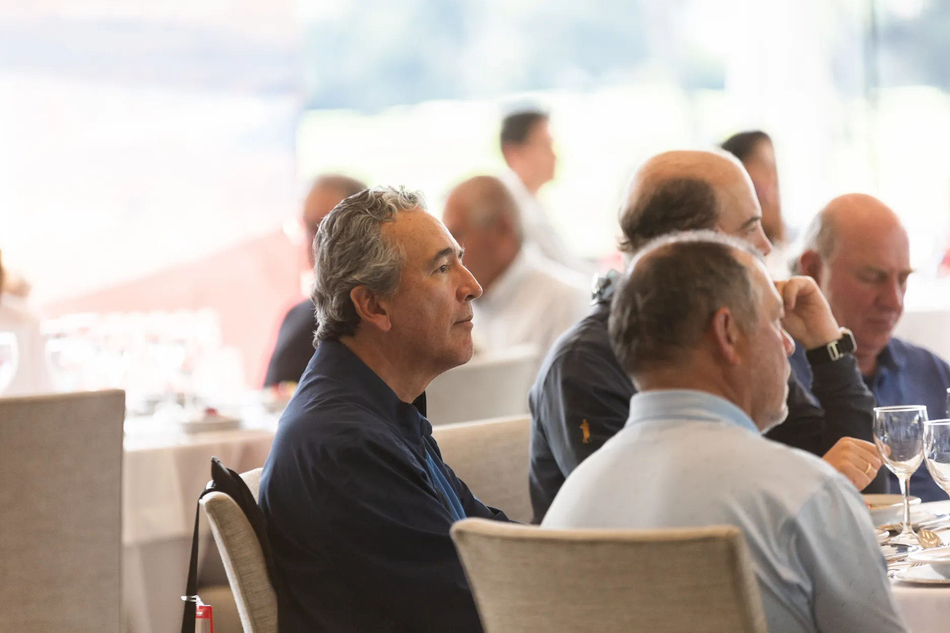 Torneo Turkish Airlines – asistentes en el salón – fotografía corporativa en Colombia