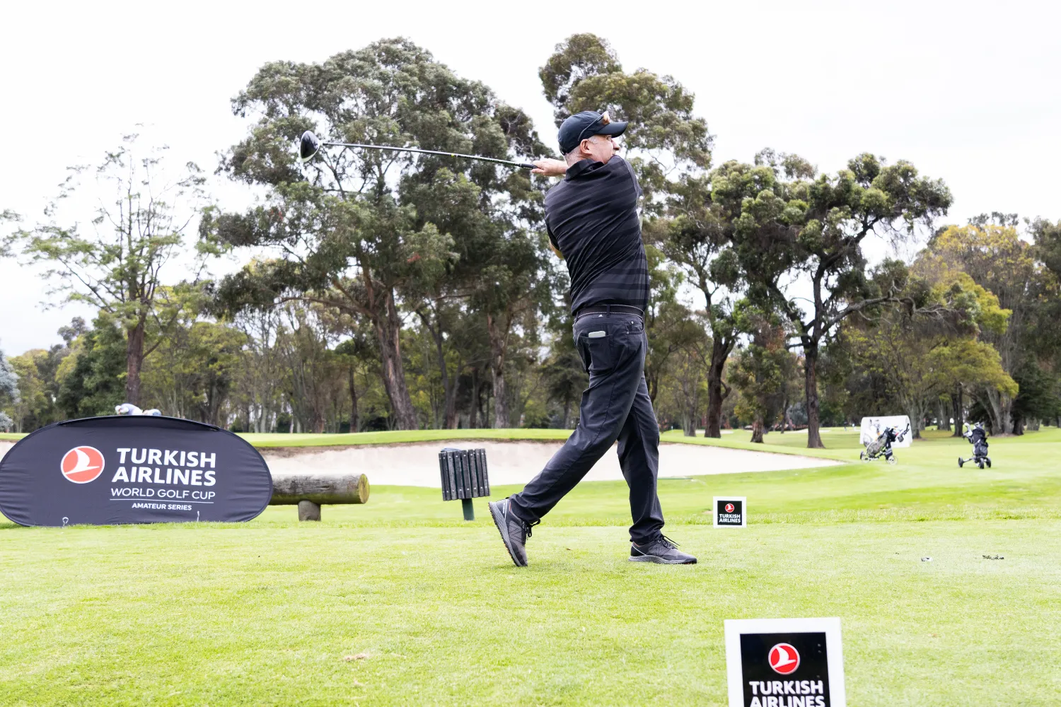 Turkish Airlines Golf – directivos durante el acto – fotografía corporativa en Bogotá